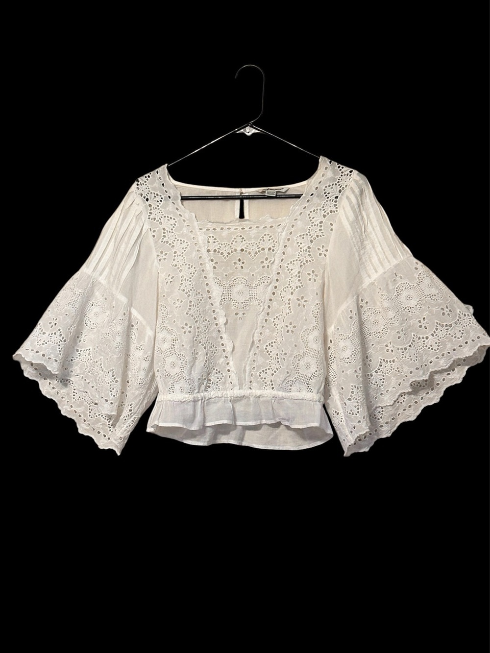 American Eagle Outfitters White Eyelet Lace Flare Sleeve Top Women XS Ethereal